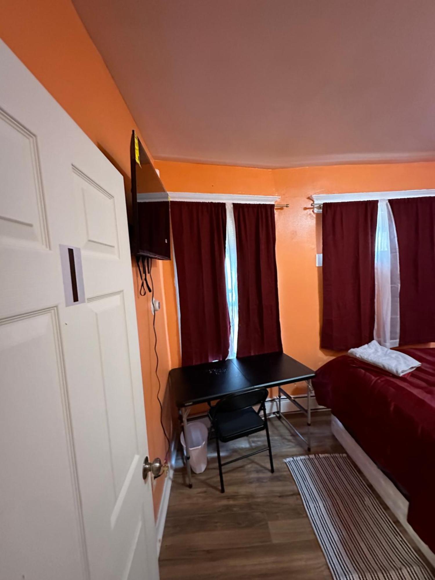 Fidellia Iron Room, Queen Bed Minutes From Newark Liberty International Airport And Newark Penn Station Esterno foto